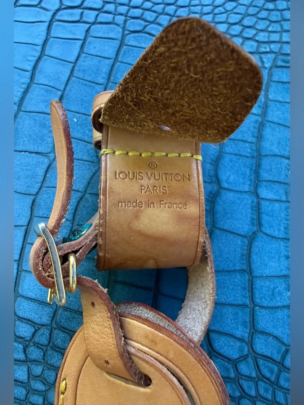Louis Vuitton Leather Luggage Tag - Tan